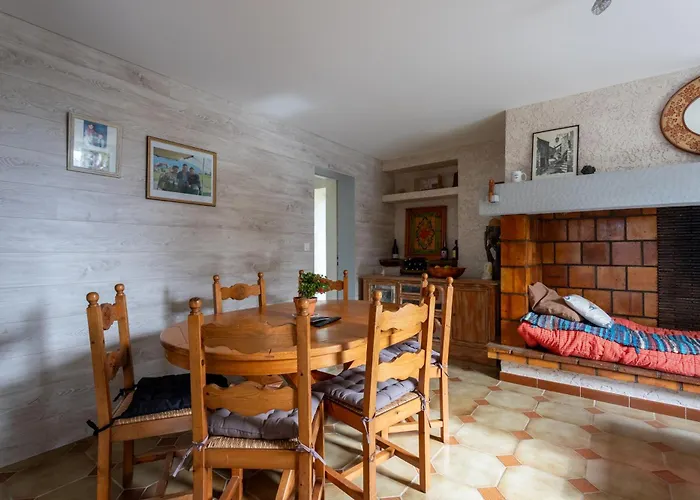 D'hotes Ticounat Bed & Breakfast